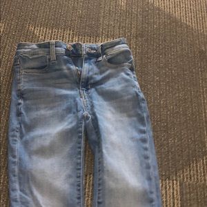 Light Wash American Eagle Jeggings